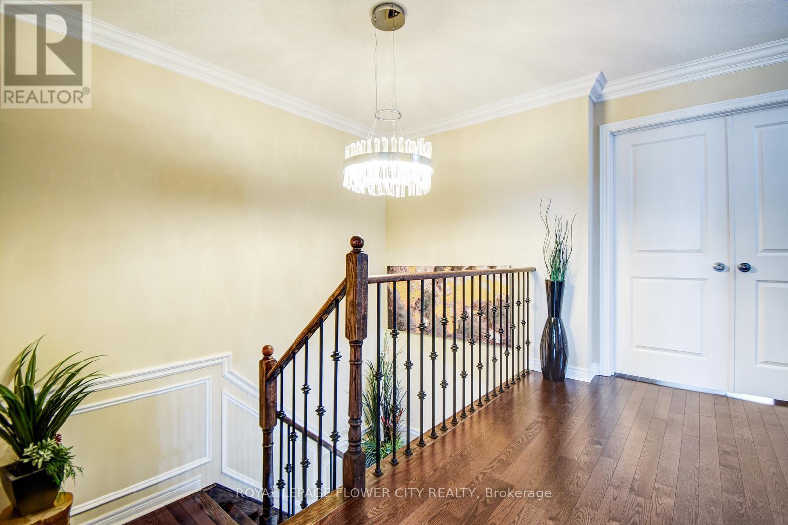 25 Padbury Trail, Brampton, Ontario  L7A 4V2 - Photo 26 - W12402420