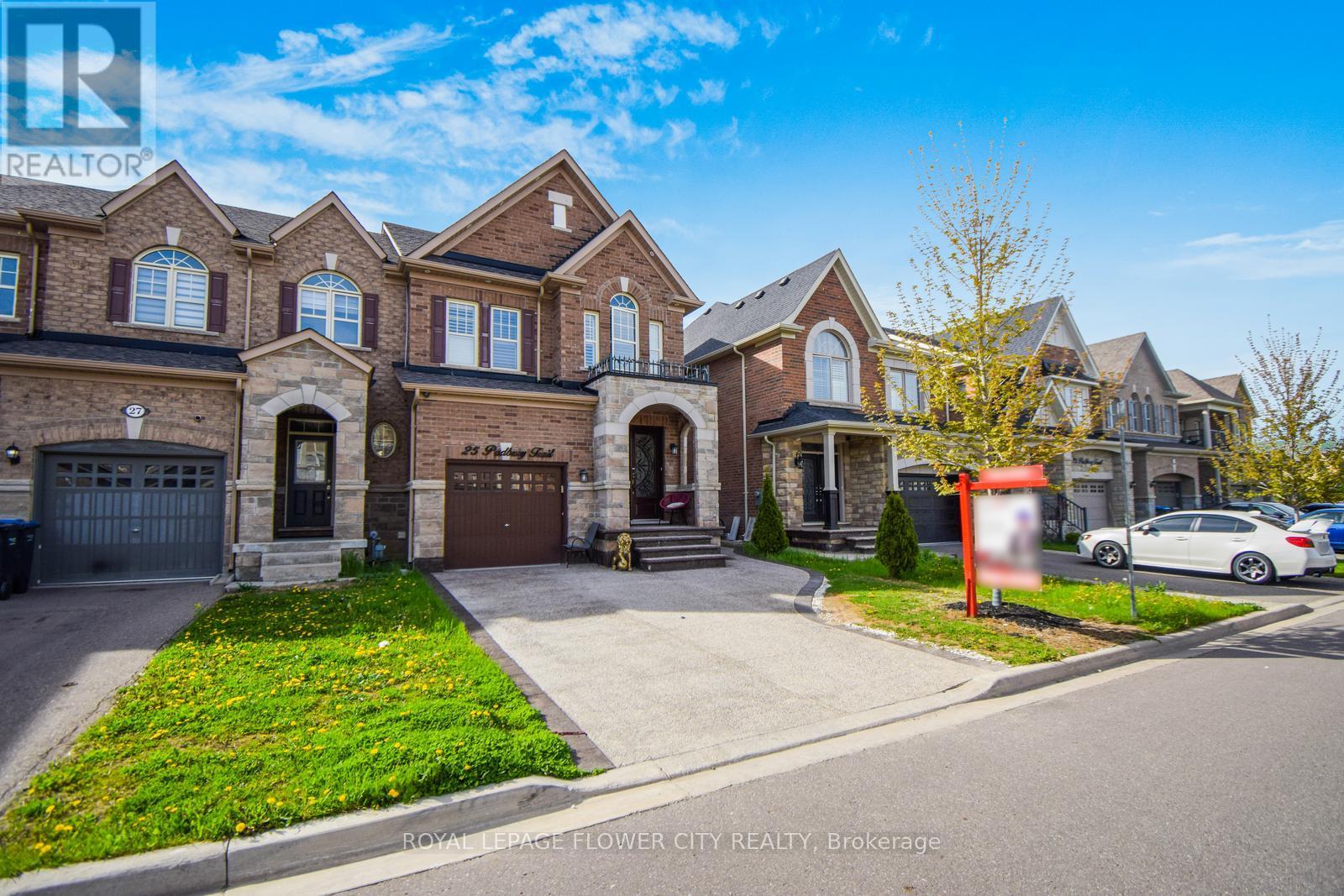 25 Padbury Trail, Brampton, Ontario  L7A 4V2 - Photo 3 - W12402420