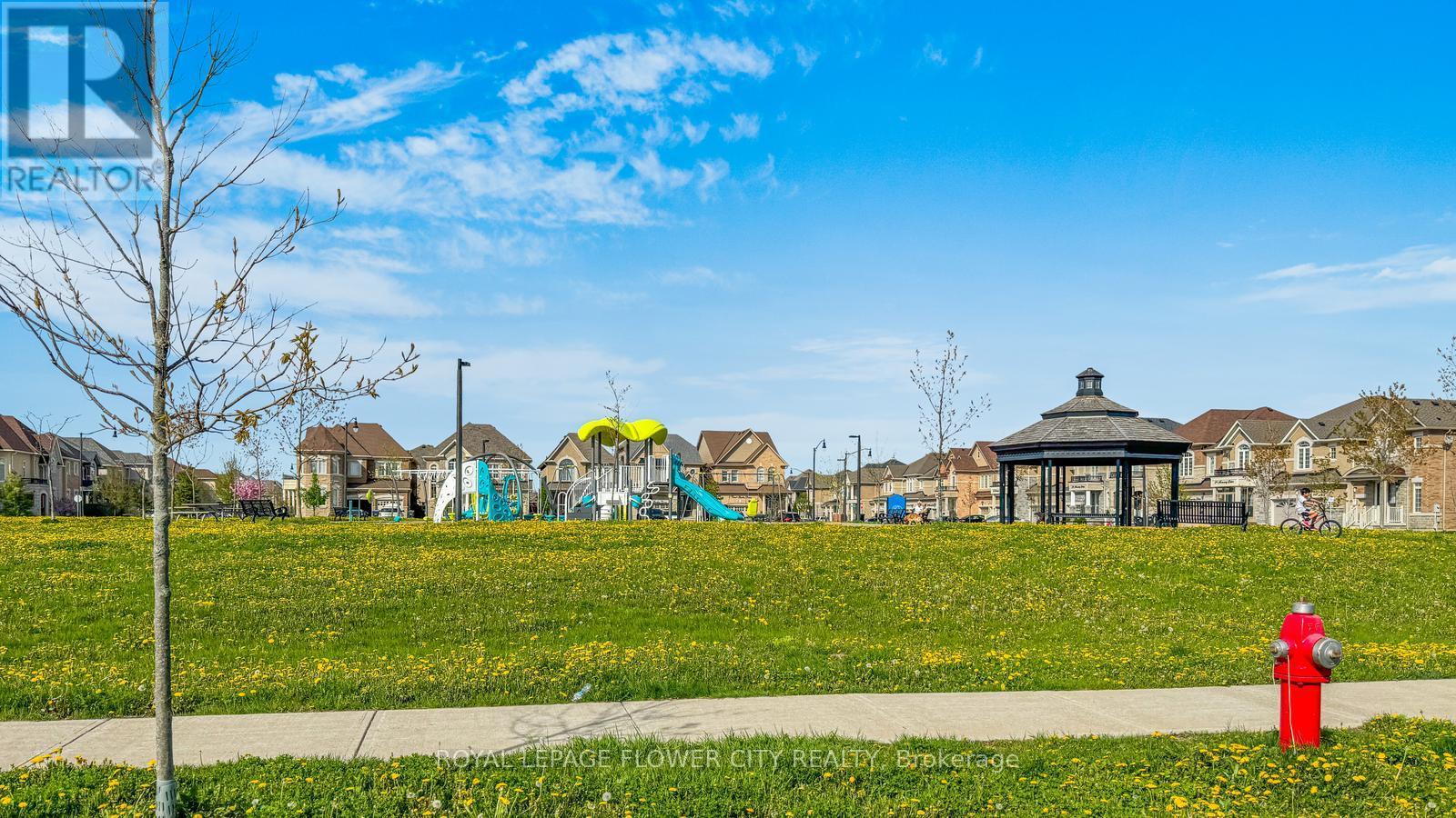 25 Padbury Trail, Brampton, Ontario  L7A 4V2 - Photo 49 - W12402420