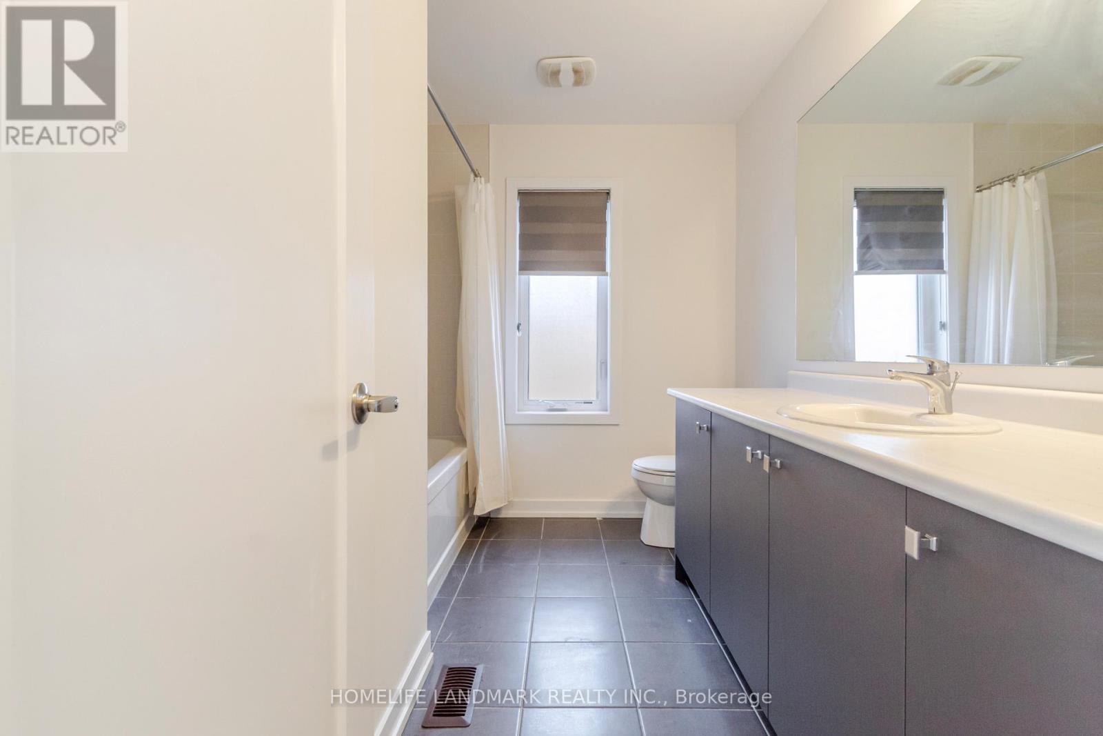141 Lumb Drive, Cambridge, Ontario  N1T 0E7 - Photo 39 - X12402418