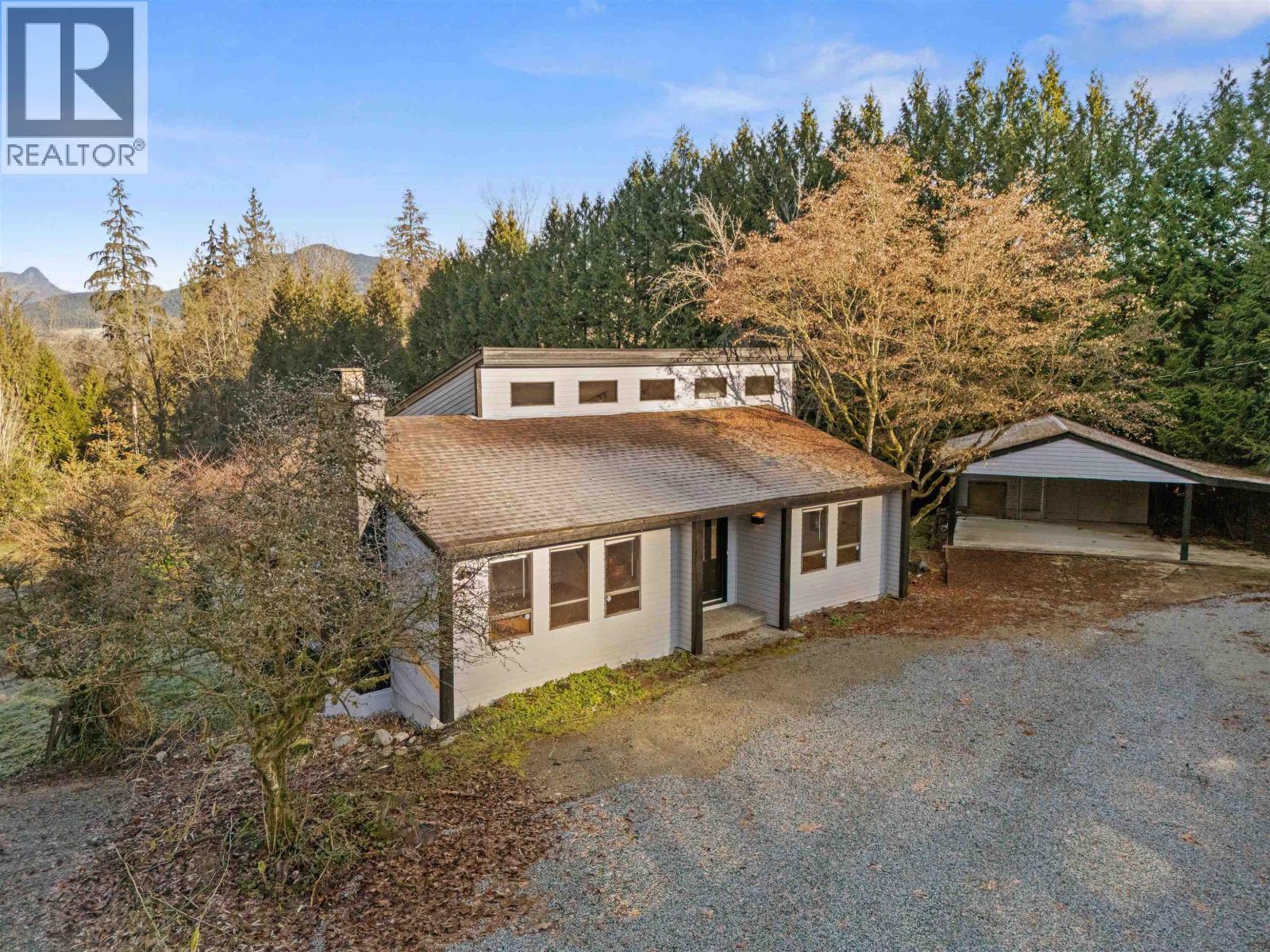 Property at 25443 BOSONWORTH AVENUE image 3