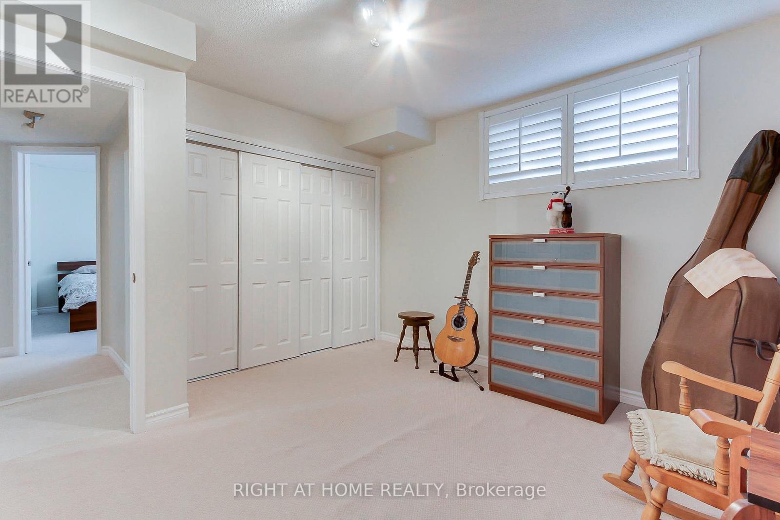 290 Clearmeadow Boulevard, Newmarket, Ontario  L3X 2C6 - Photo 40 - N12402423