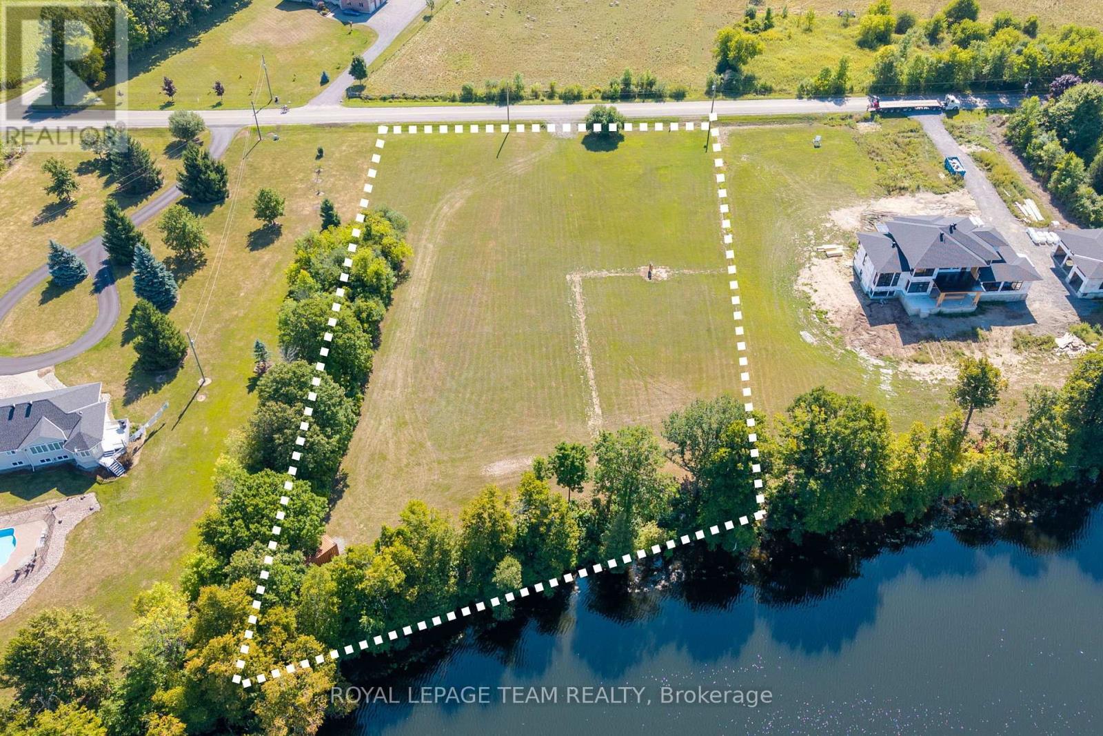 1075 River Road, North Grenville, Ontario  K0G 1J0 - Photo 2 - X12402429