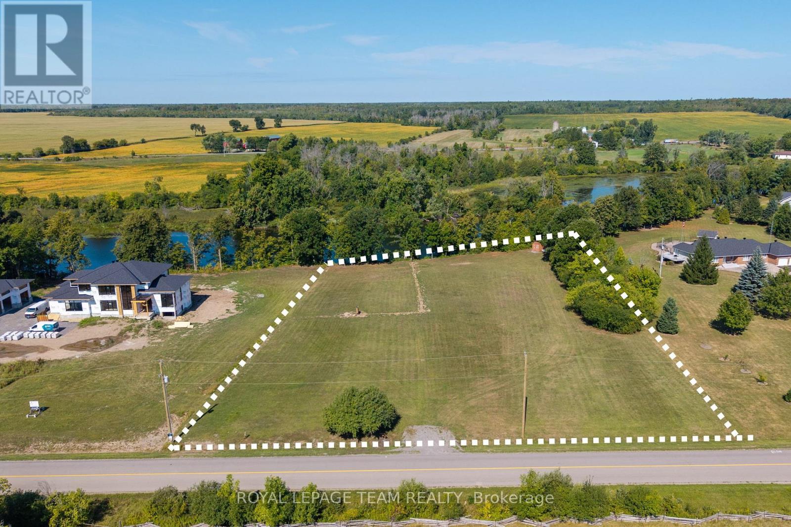 1075 River Road, North Grenville, Ontario  K0G 1J0 - Photo 3 - X12402429