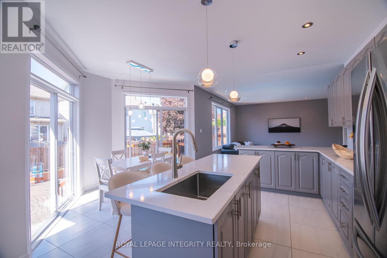 34 Keighley Circle, Ottawa, Ontario  K2K 3H8 - Photo 16 - X12402431