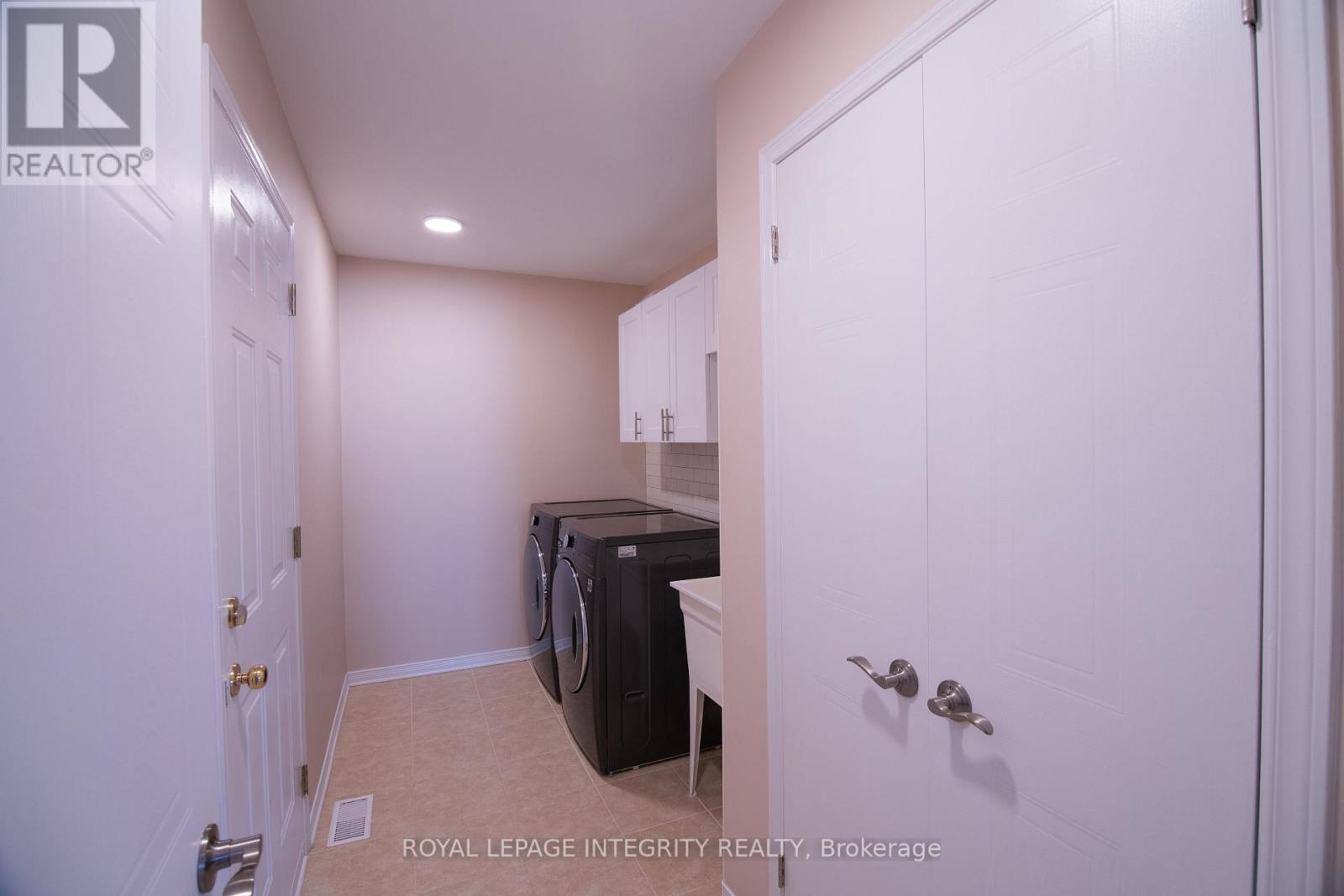34 Keighley Circle, Ottawa, Ontario  K2K 3H8 - Photo 22 - X12402431