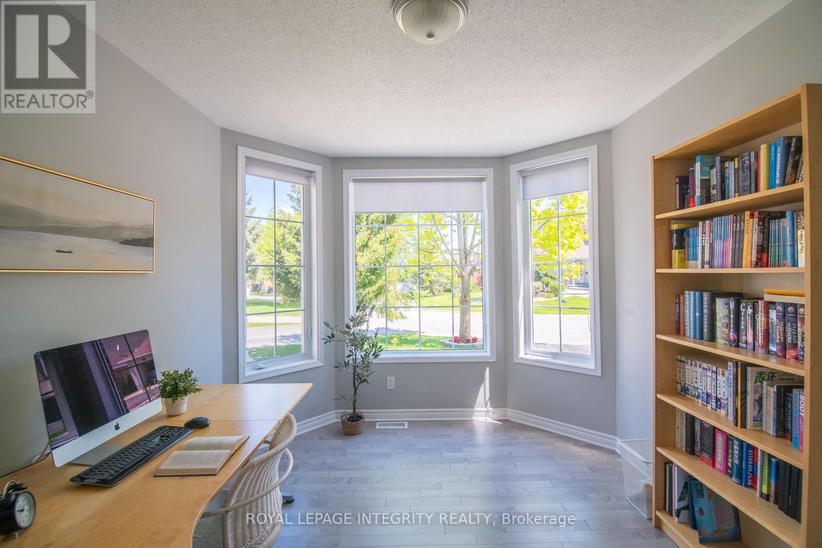 Property at 34 KEIGHLEY CIRCLE image 3