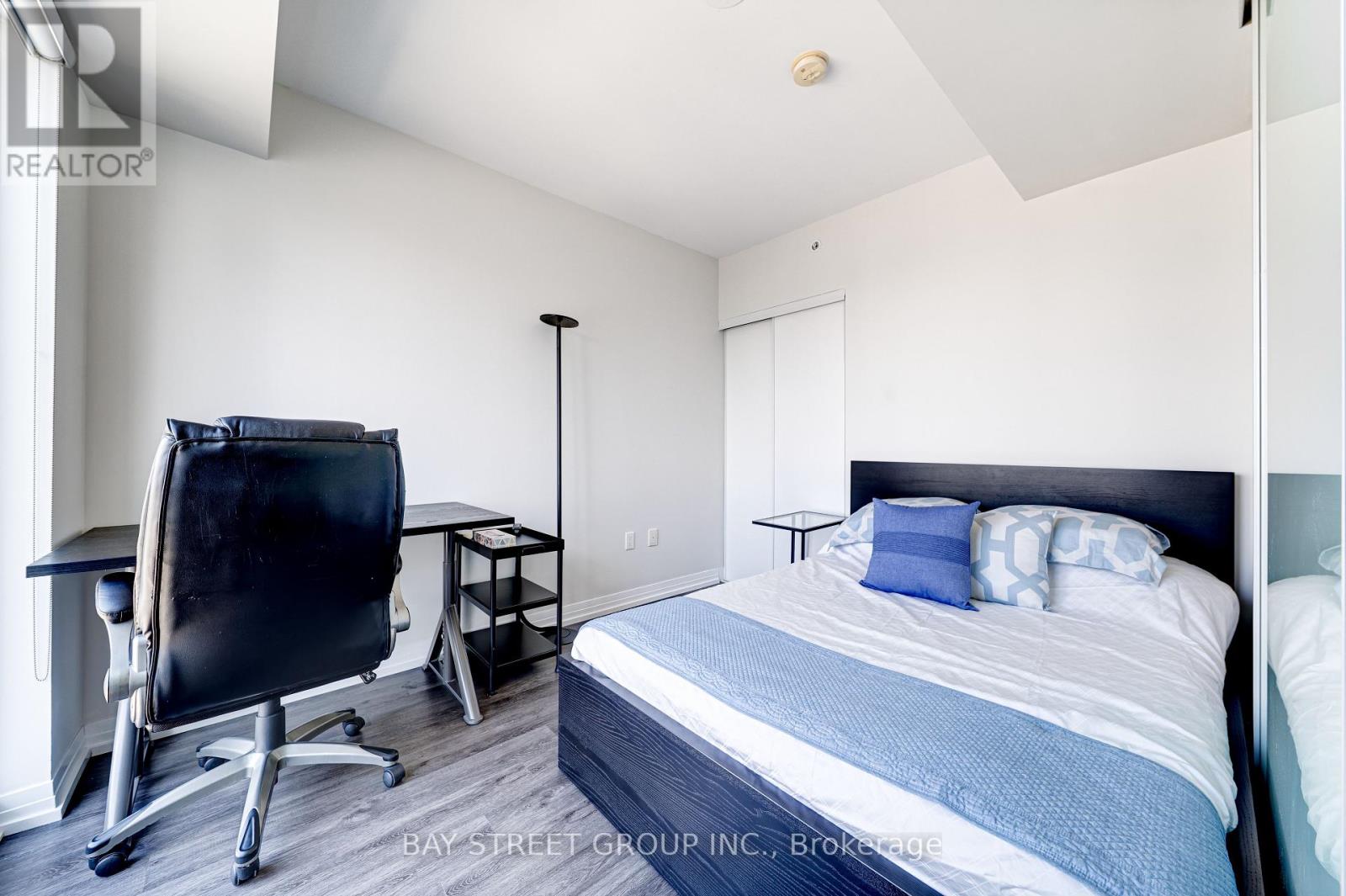 3809 - 251 Jarvis Street, Toronto (Church-Yonge Corridor), Ontario  M5B 0C3 - Photo 12 - C12402437