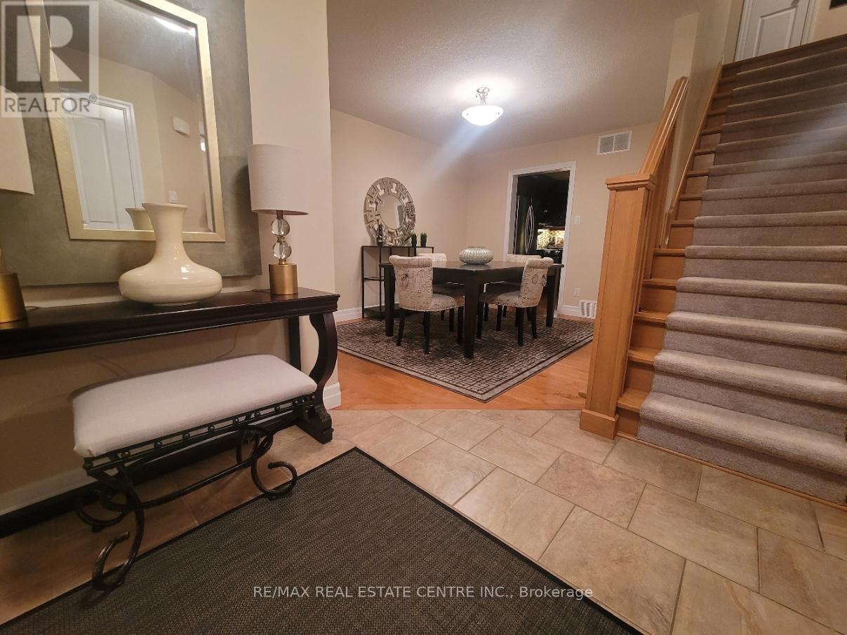 135 Gerber Meadows Drive, Wellesley, Ontario  N0B 2T0 - Photo 10 - X12402434
