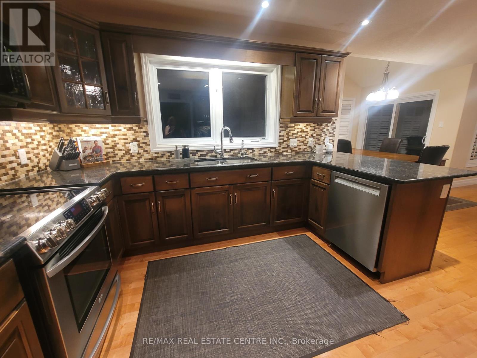 135 Gerber Meadows Drive, Wellesley, Ontario  N0B 2T0 - Photo 12 - X12402434