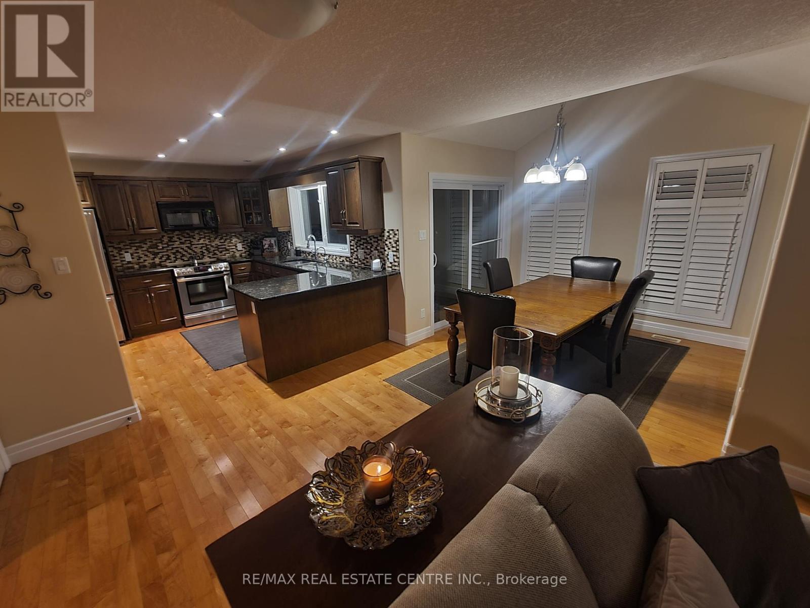 135 Gerber Meadows Drive, Wellesley, Ontario  N0B 2T0 - Photo 16 - X12402434