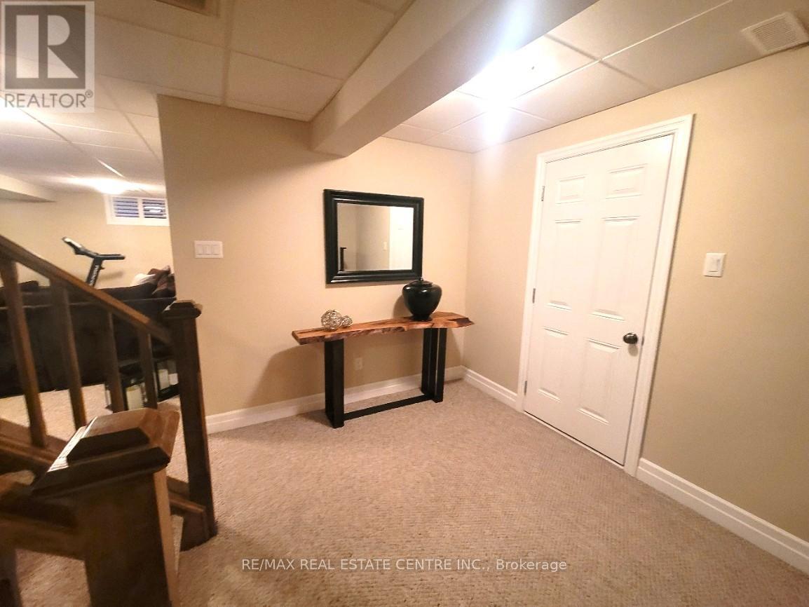 135 Gerber Meadows Drive, Wellesley, Ontario  N0B 2T0 - Photo 26 - X12402434