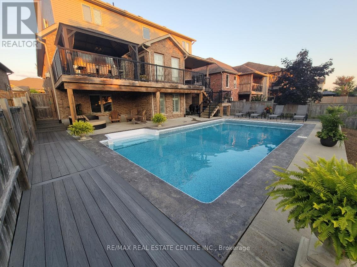 135 Gerber Meadows Drive, Wellesley, Ontario  N0B 2T0 - Photo 40 - X12402434