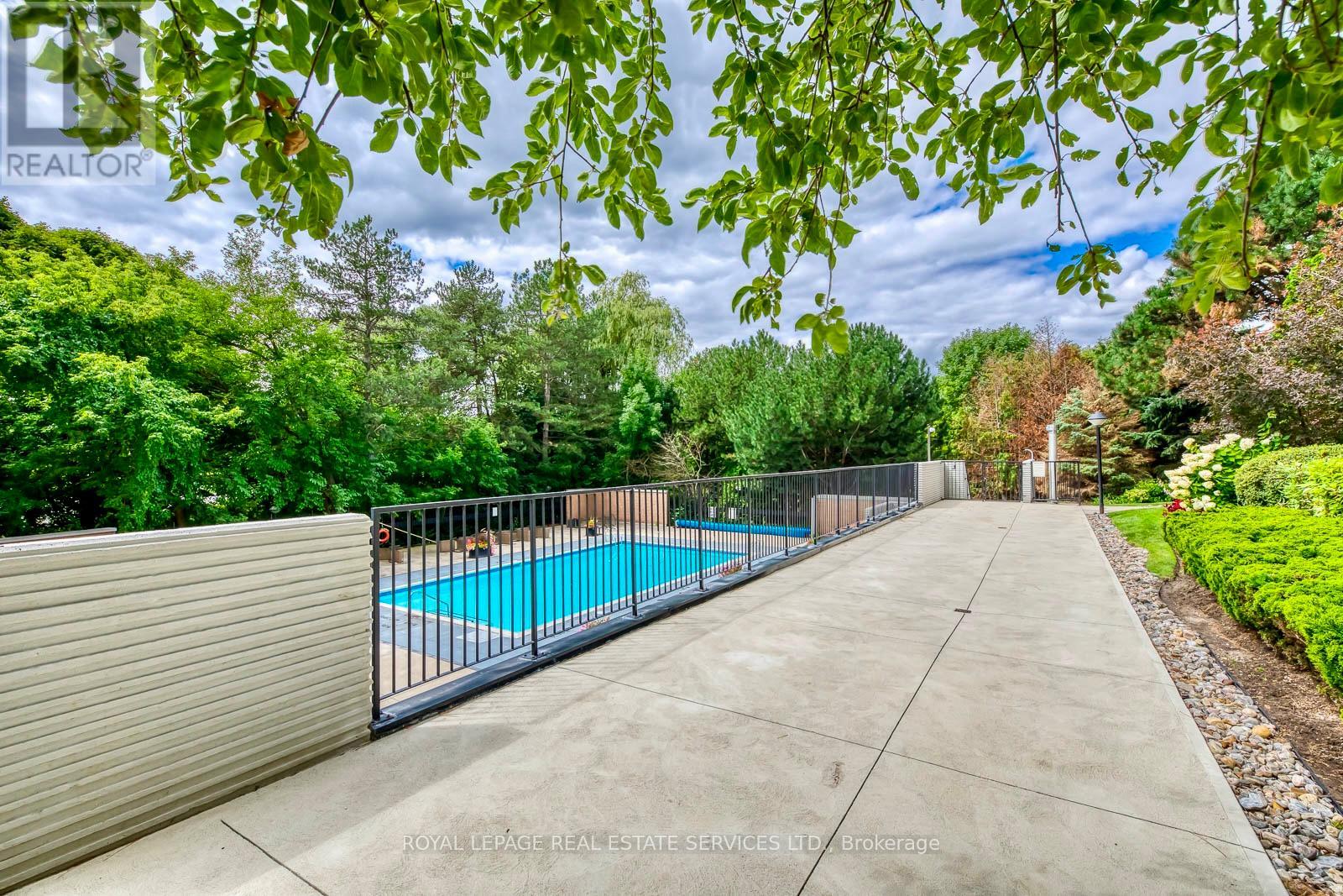 405 - 240 Scarlett Road, Toronto, Ontario  M6N 4X4 - Photo 40 - W12371821