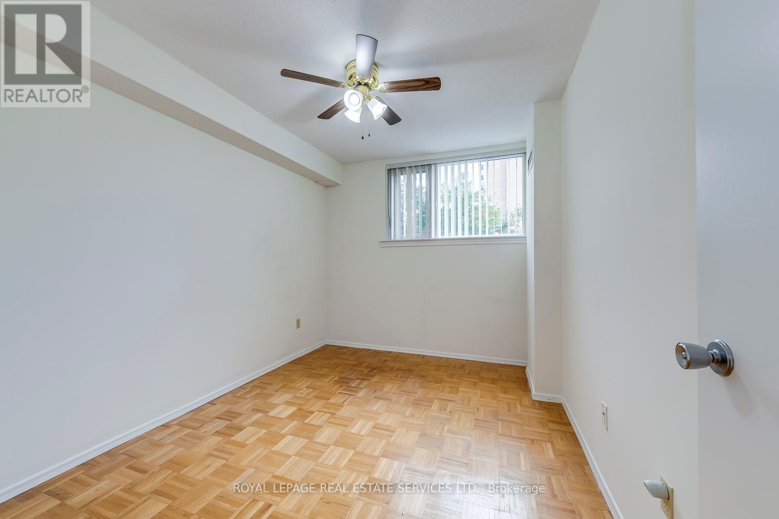 405 - 240 Scarlett Road, Toronto, Ontario  M6N 4X4 - Photo 31 - W12371821