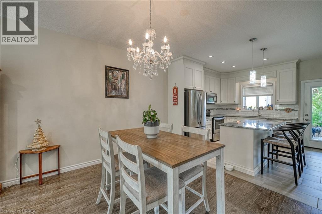 211 Oxford Street, Ingersoll, Ontario  N5C 2V8 - Photo 7 - 40769410