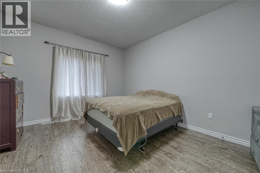 211 Oxford Street, Ingersoll, Ontario  N5C 2V8 - Photo 20 - 40769410