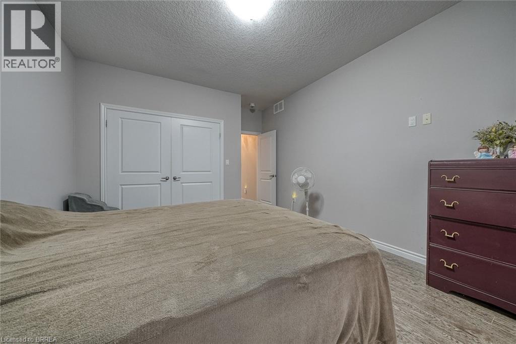 211 Oxford Street, Ingersoll, Ontario  N5C 2V8 - Photo 21 - 40769410