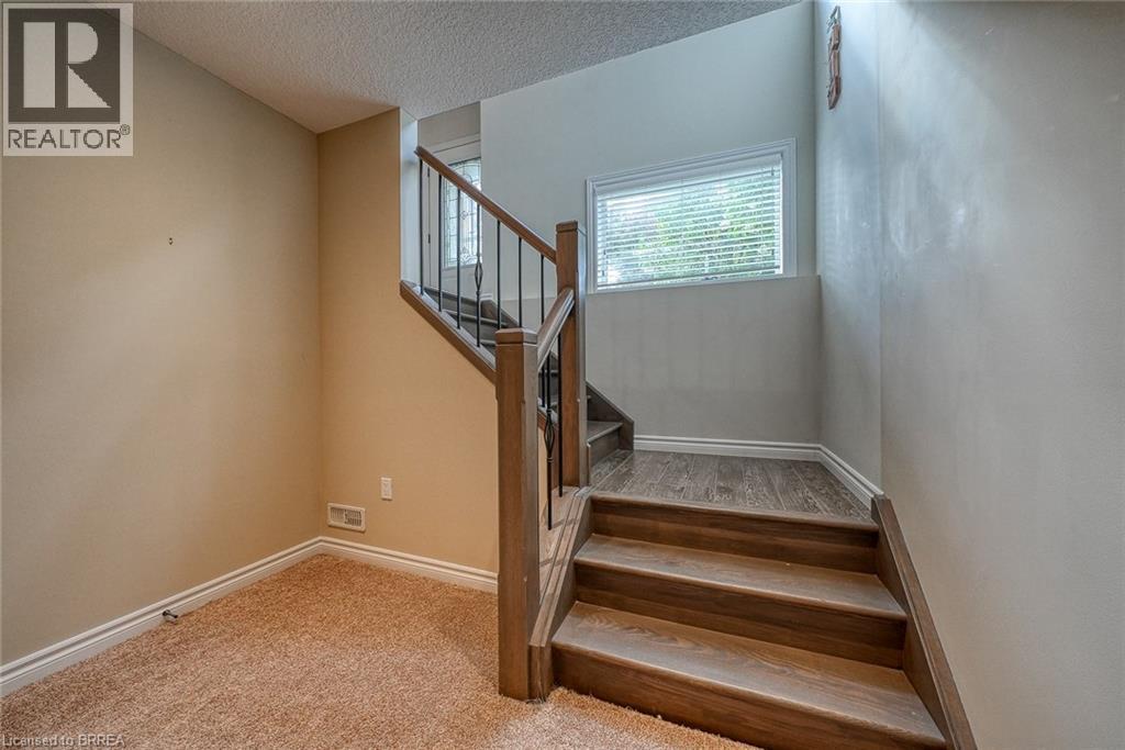211 Oxford Street, Ingersoll, Ontario  N5C 2V8 - Photo 22 - 40769410