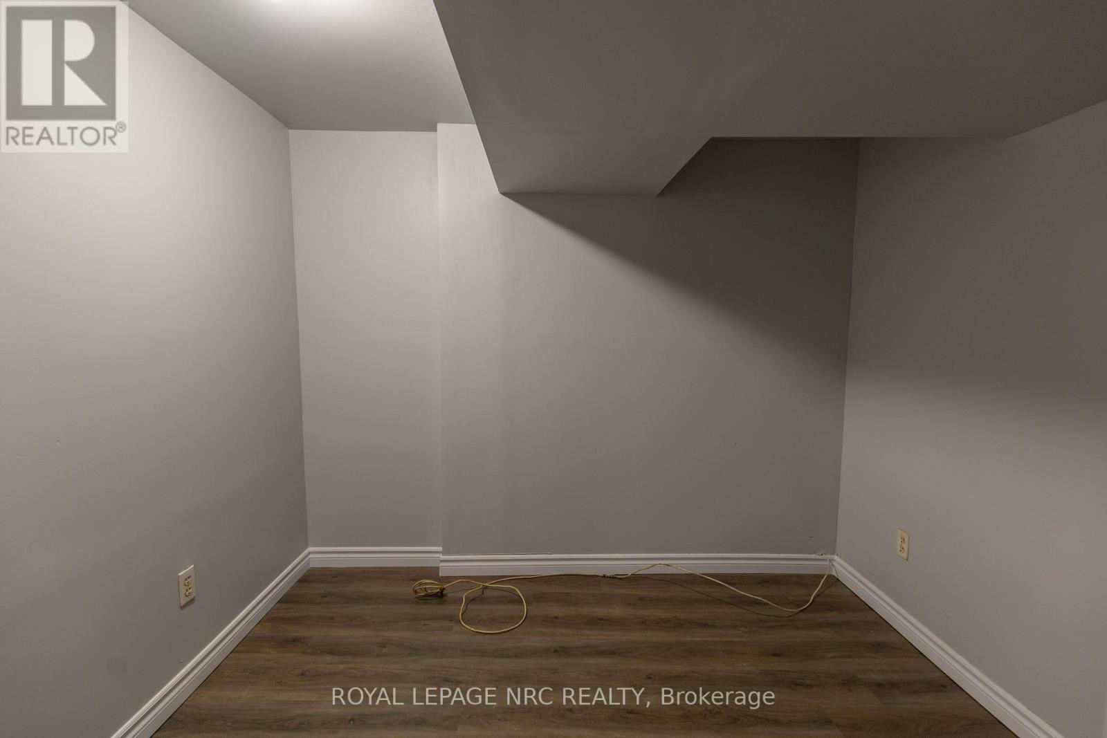 358 Crowland Avenue, Welland, Ontario  L3B 1X7 - Photo 20 - X12399227
