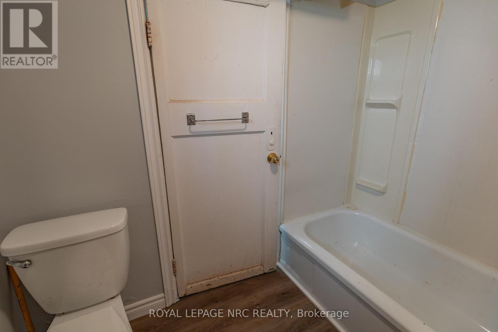 358 Crowland Avenue, Welland, Ontario  L3B 1X7 - Photo 26 - X12399227