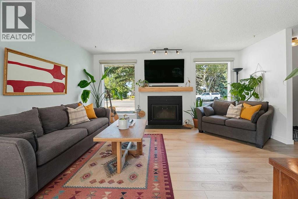 Property at 3527 43 Avenue image 5