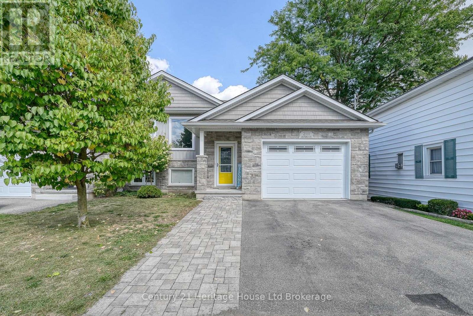 211 Oxford Street, Ingersoll, Ontario  N5C 2V8 - Photo 46 - X12402422