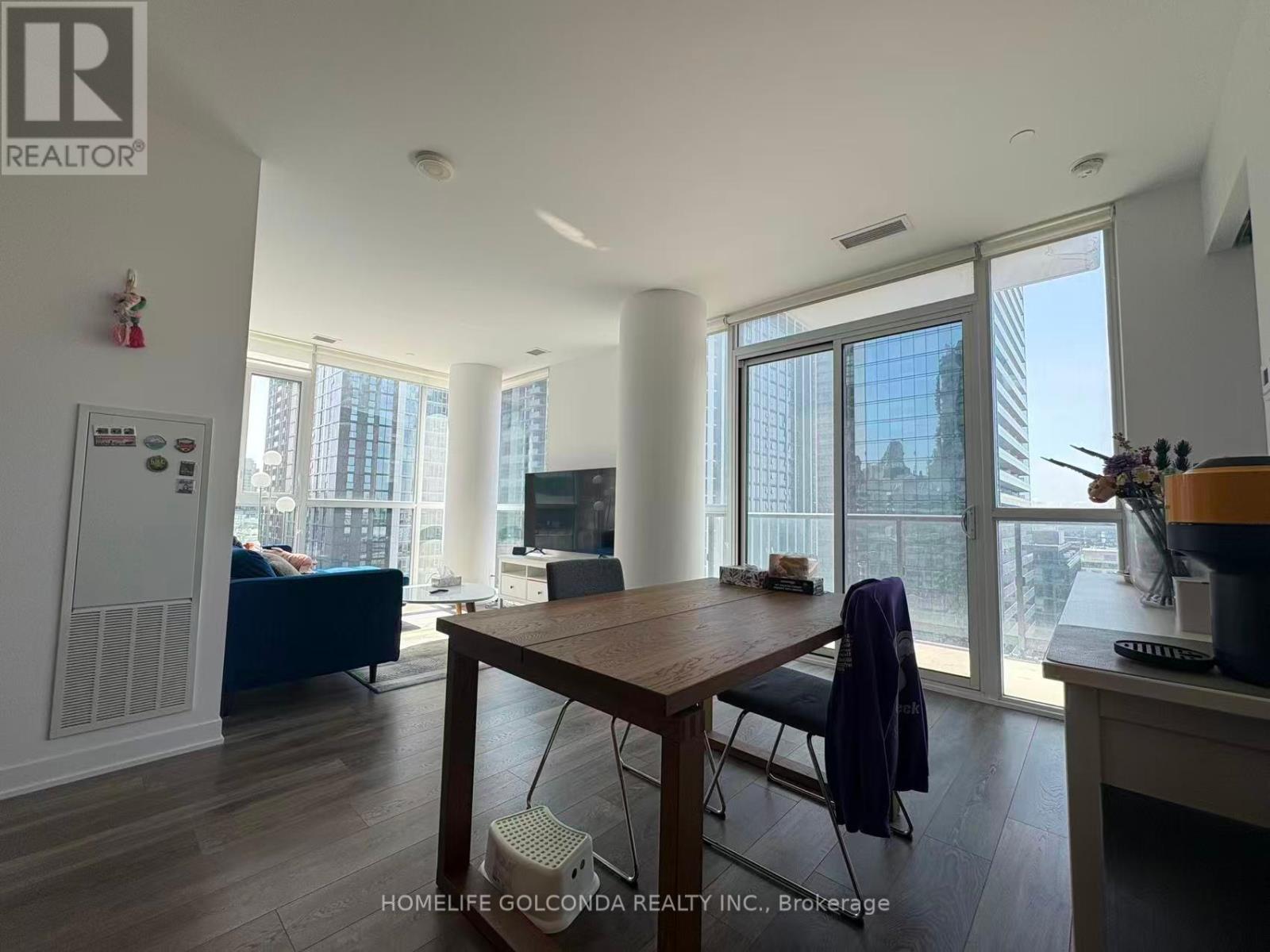 1902 - 87 Peter Street, Toronto, Ontario  M5V 0P1 - Photo 12 - C12402448