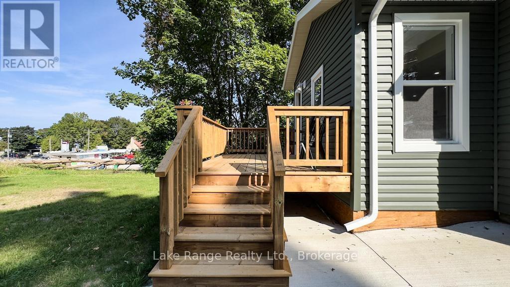 290/298 Frank Street, South Bruce Peninsula, Ontario  N0H 2T0 - Photo 3 - X12402459