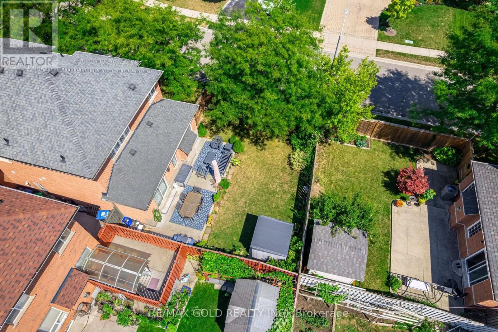 14 Martineau Road, Brampton, Ontario  L6P 1H2 - Photo 34 - W12354671