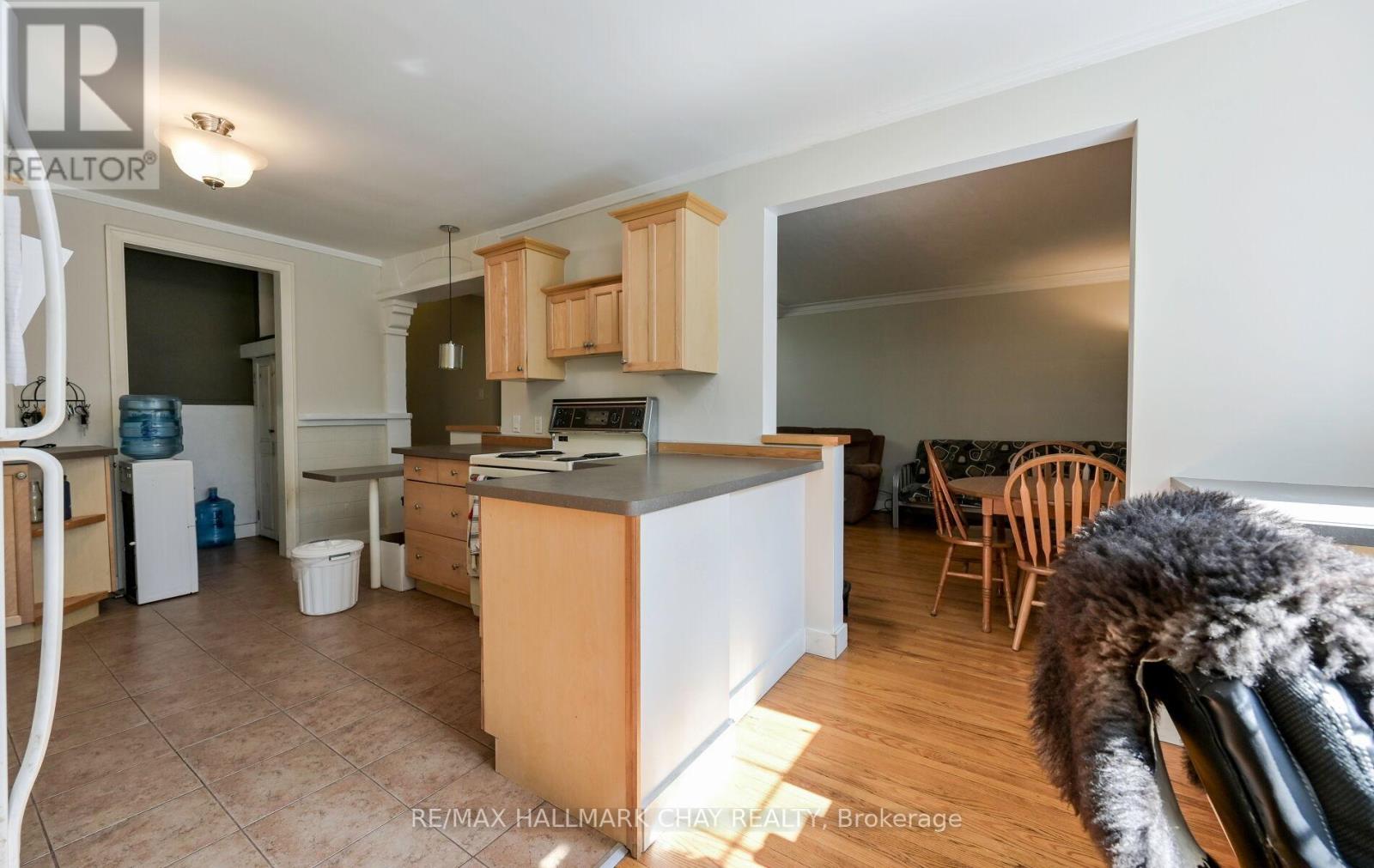 67 Cedar Street, Guelph, Ontario  N1G 1C4 - Photo 10 - X12402466