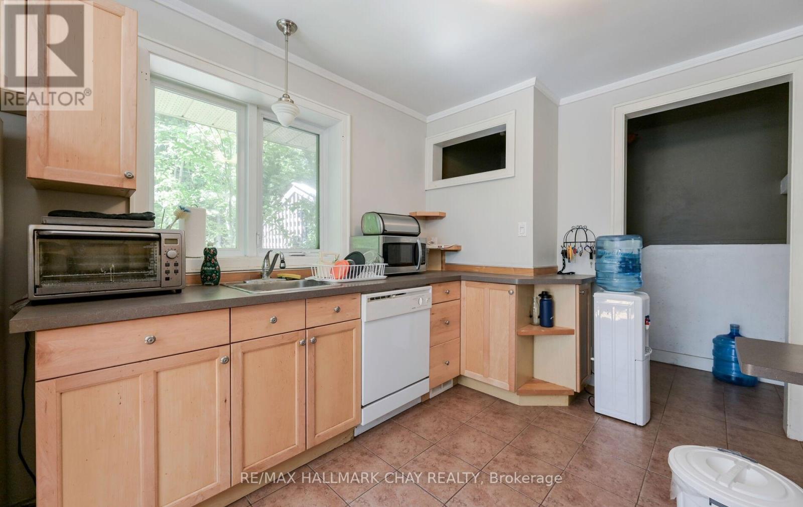 67 Cedar Street, Guelph, Ontario  N1G 1C4 - Photo 12 - X12402466