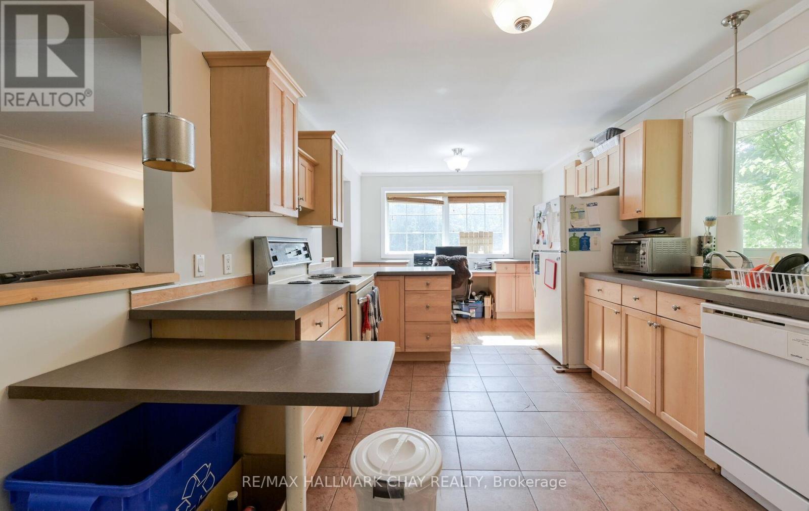 67 Cedar Street, Guelph, Ontario  N1G 1C4 - Photo 13 - X12402466