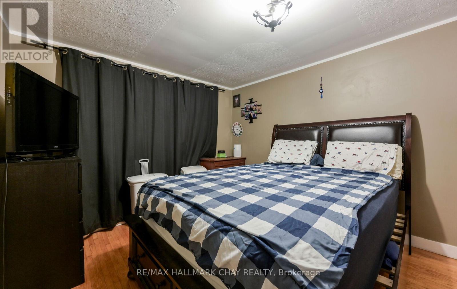 67 Cedar Street, Guelph, Ontario  N1G 1C4 - Photo 18 - X12402466