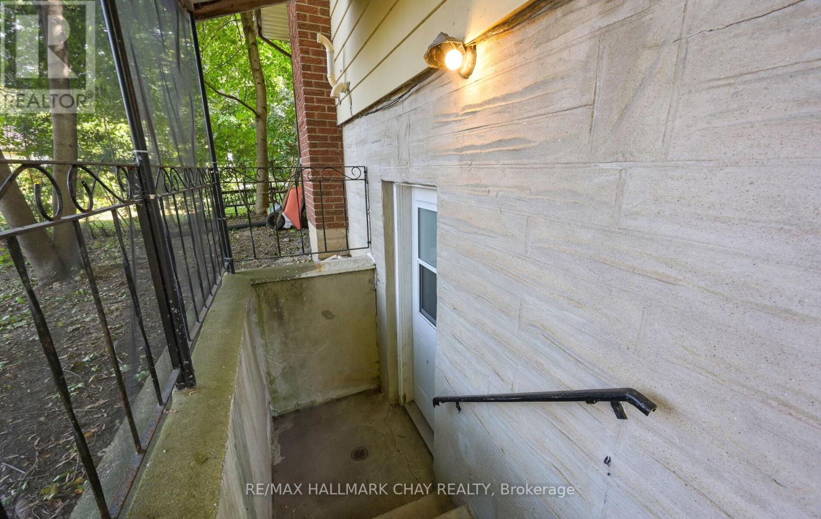 67 Cedar Street, Guelph, Ontario  N1G 1C4 - Photo 25 - X12402466