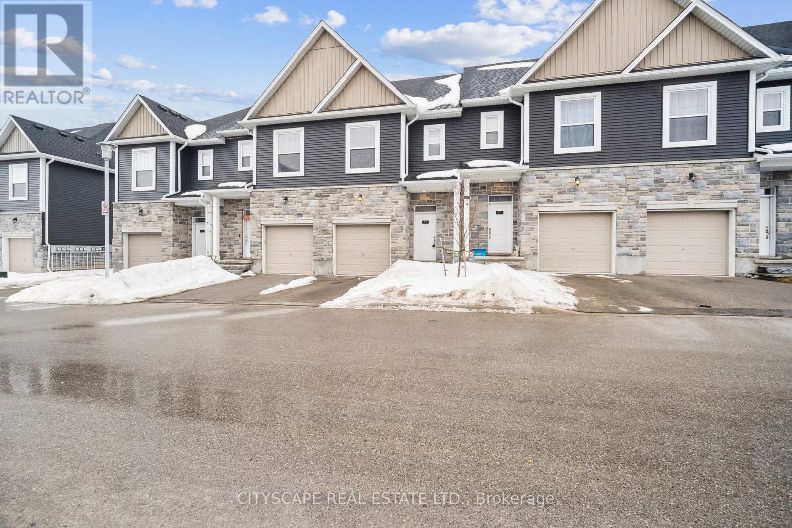 B3 - 439 Athlone Avenue, Woodstock, Ontario  N4V 0C8 - Photo 3 - X12402468