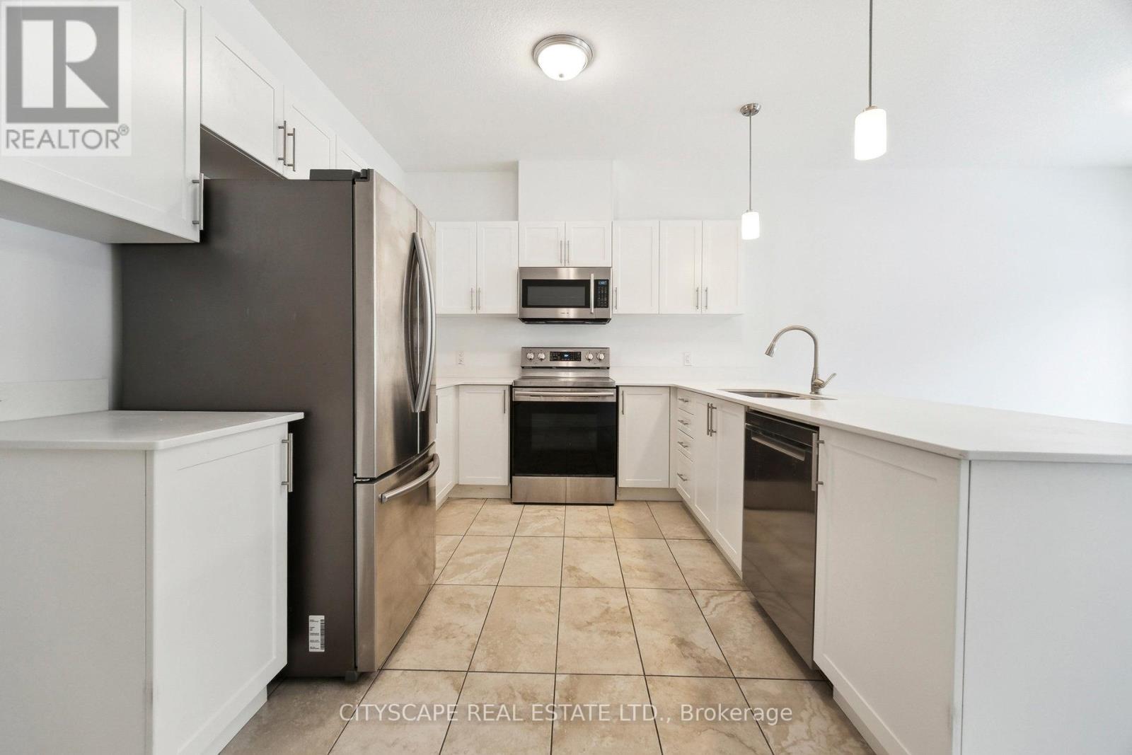B3 - 439 Athlone Avenue, Woodstock, Ontario  N4V 0C8 - Photo 8 - X12402468
