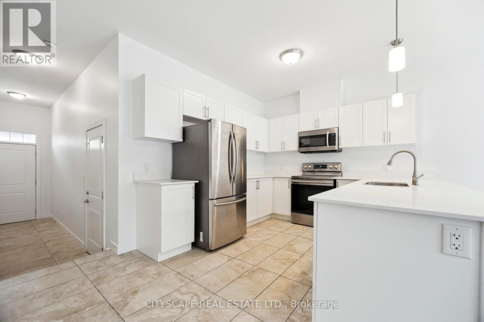 B3 - 439 Athlone Avenue, Woodstock, Ontario  N4V 0C8 - Photo 9 - X12402468