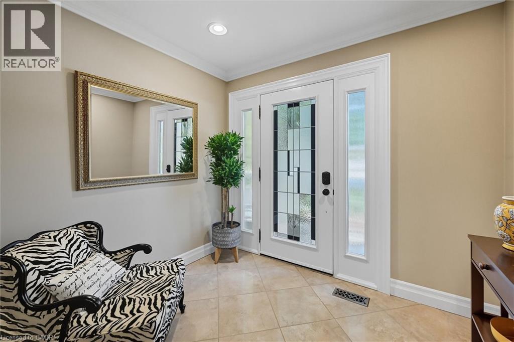 275 Greenbriar Road, Ancaster, Ontario  L9G 2V4 - Photo 3 - 40768998