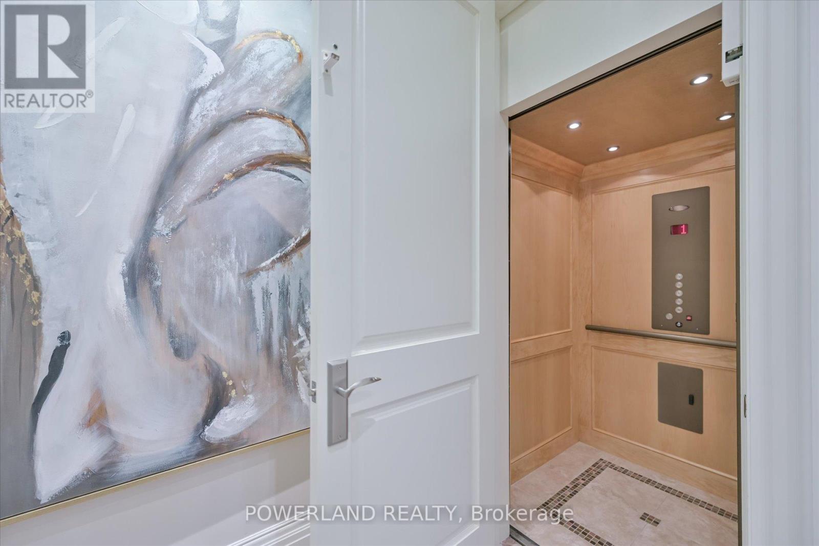 94 Inglewood Drive, Toronto, Ontario  M4T 1H5 - Photo 21 - C12364311