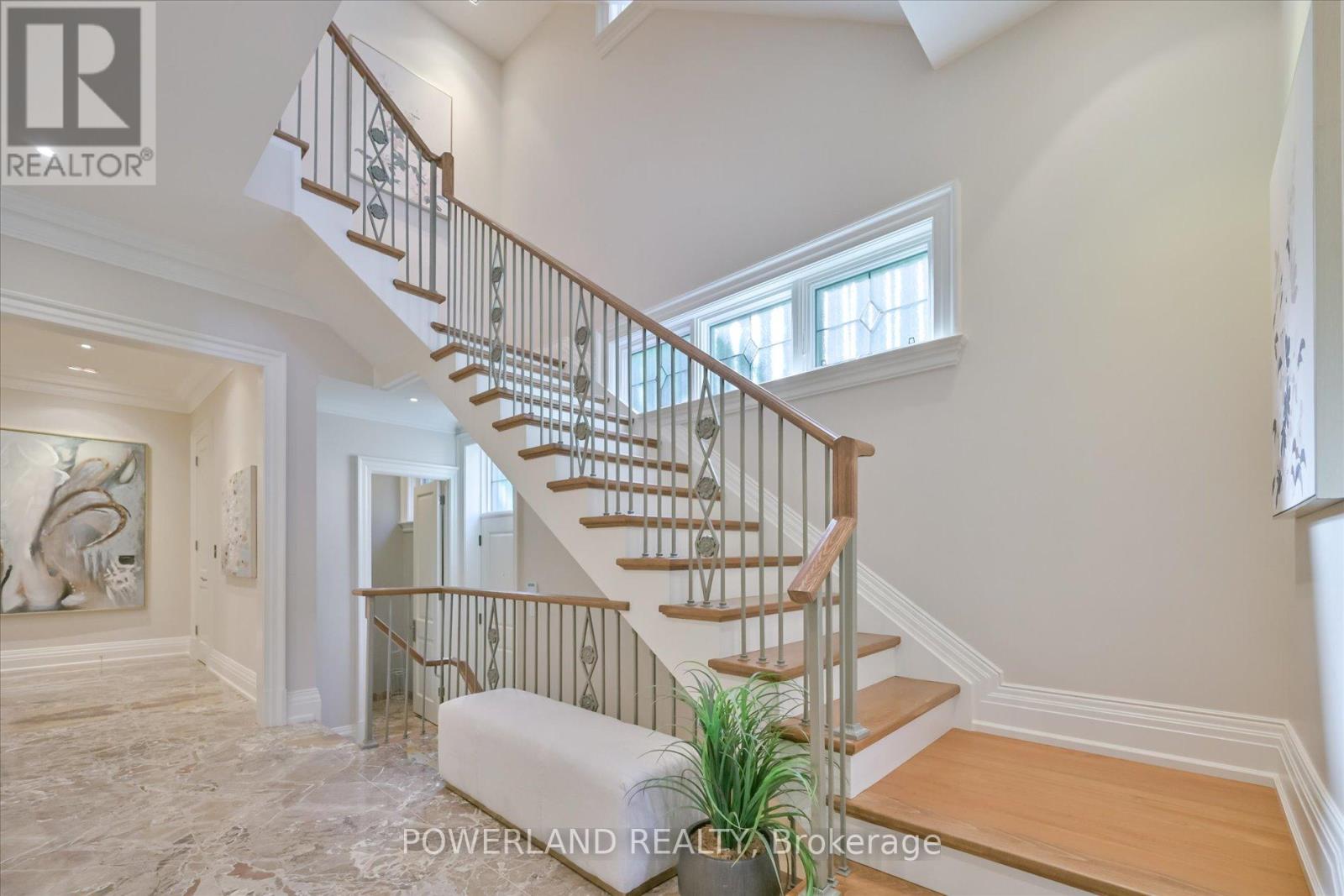 94 Inglewood Drive, Toronto, Ontario  M4T 1H5 - Photo 10 - C12364311