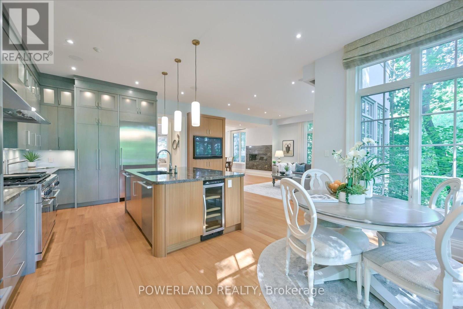 94 Inglewood Drive, Toronto, Ontario  M4T 1H5 - Photo 19 - C12364311