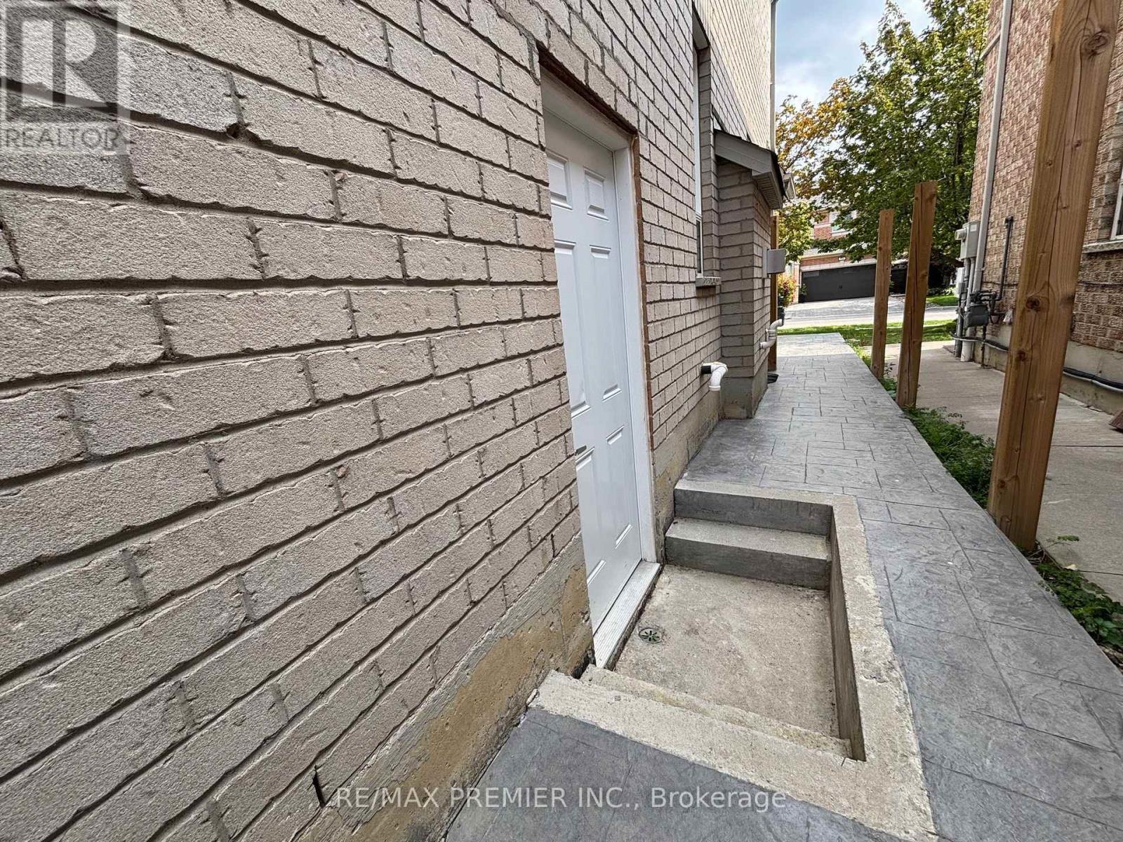 Basement - 106 Bologna Road, Vaughan, Ontario  L4H 2M7 - Photo 3 - N12384971