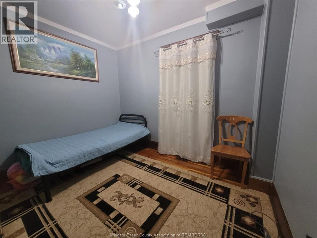 156 Giles Boulevard, Windsor, Ontario  N9A 4B9 - Photo 12 - 25023292