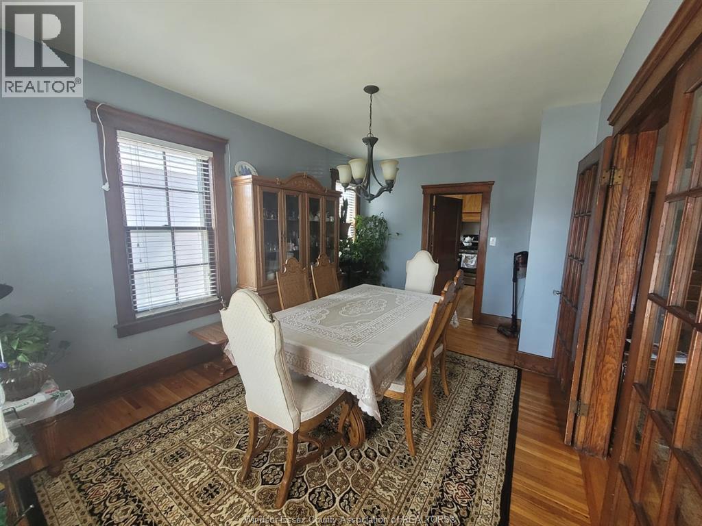 156 Giles Boulevard, Windsor, Ontario  N9A 4B9 - Photo 8 - 25023292