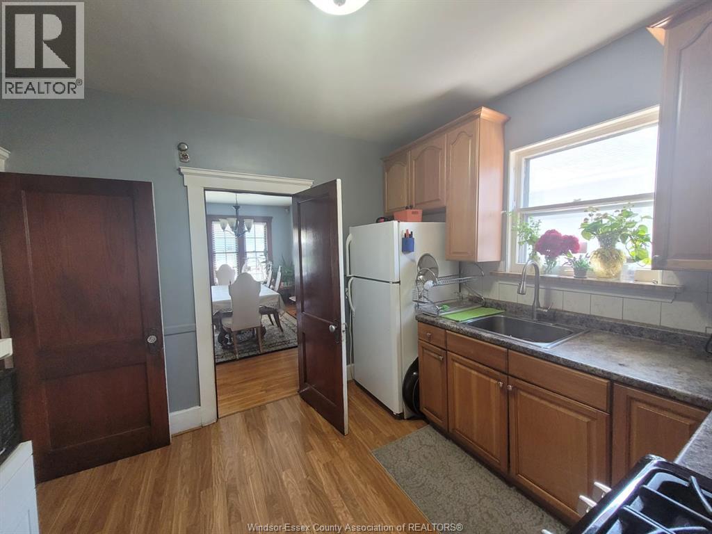 156 Giles Boulevard, Windsor, Ontario  N9A 4B9 - Photo 11 - 25023292