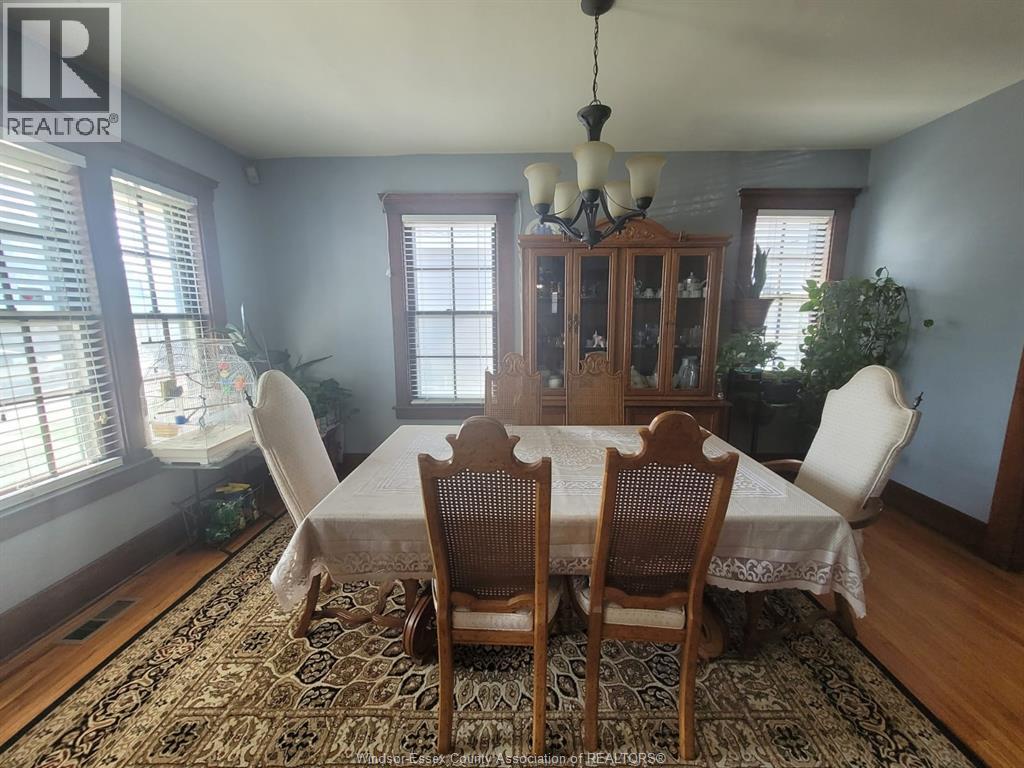156 Giles Boulevard, Windsor, Ontario  N9A 4B9 - Photo 9 - 25023292