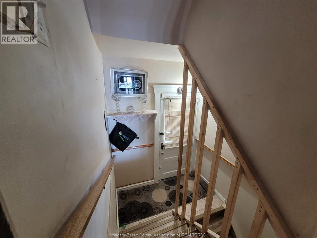 156 Giles Boulevard, Windsor, Ontario  N9A 4B9 - Photo 21 - 25023292