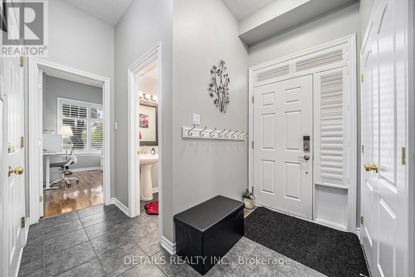 Property at 84 WATERBRIDGE DRIVE S image 4