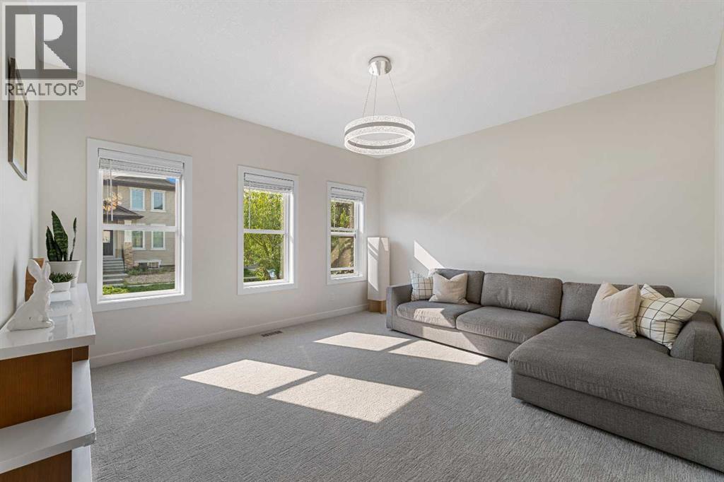 105 Elgin Meadows Circle Se, Calgary, Alberta  T2Z 0R9 - Photo 4 - A2255378